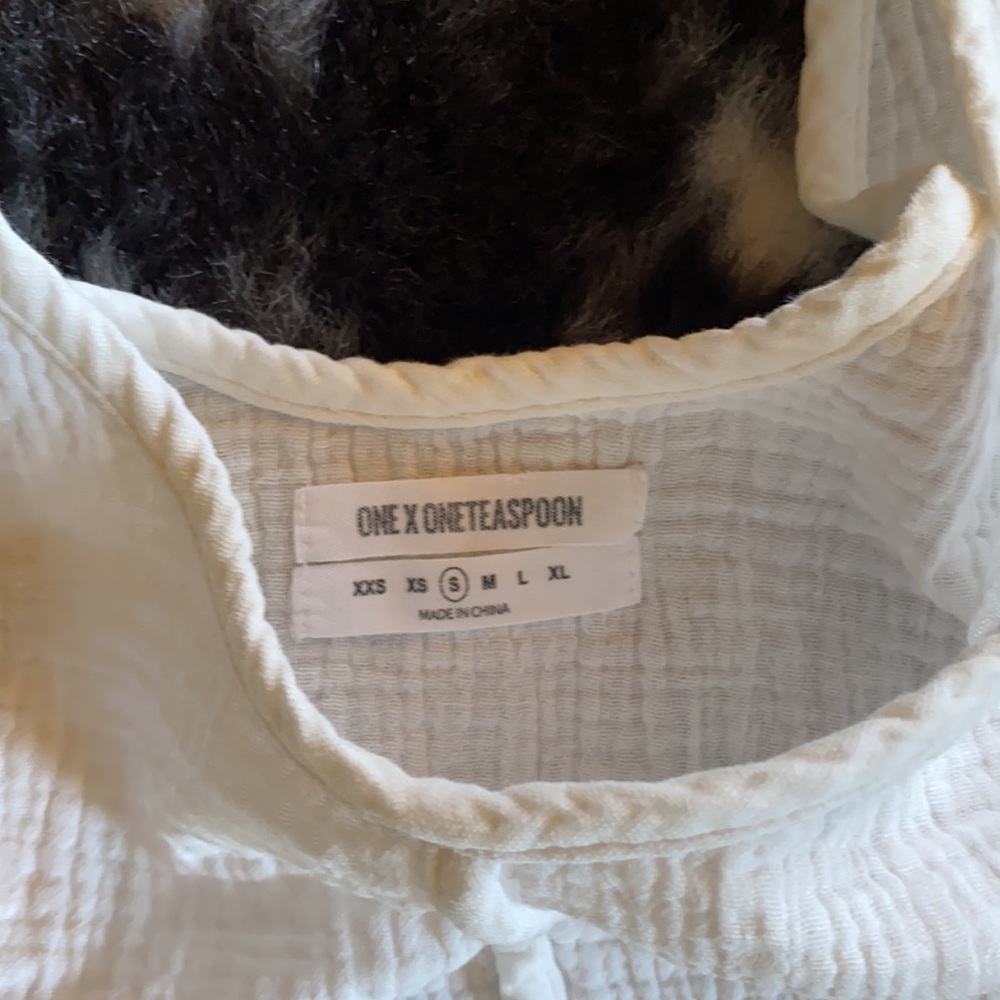One Teaspoon Linen Top - Picture 4 of 5